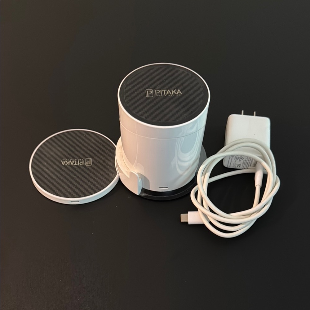 Pitaka Magdock Wireless Charger Set EUC